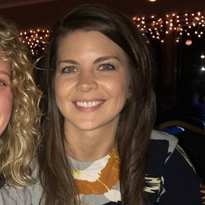 Meet your Posher, Brooke